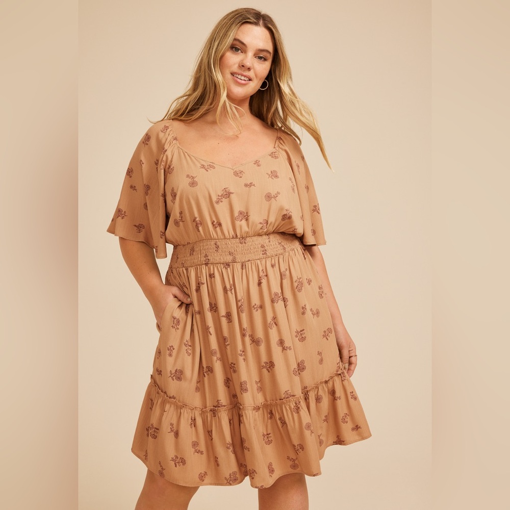 Maurices Plus Size Floral Flutter Textured Skater Dress, size 1x, LIKE NEW